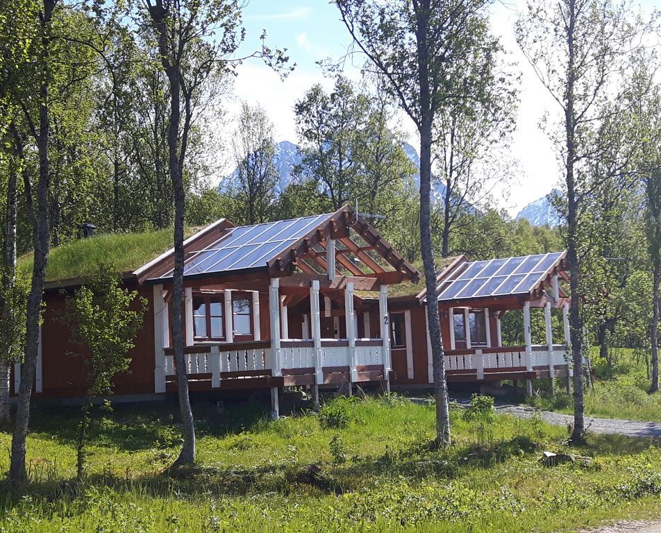 Svensby Tursenter Hotell Exteriör bild