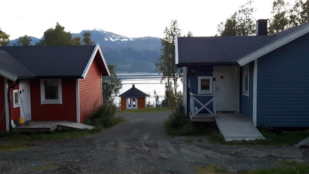 Svensby Tursenter Hotell Exteriör bild