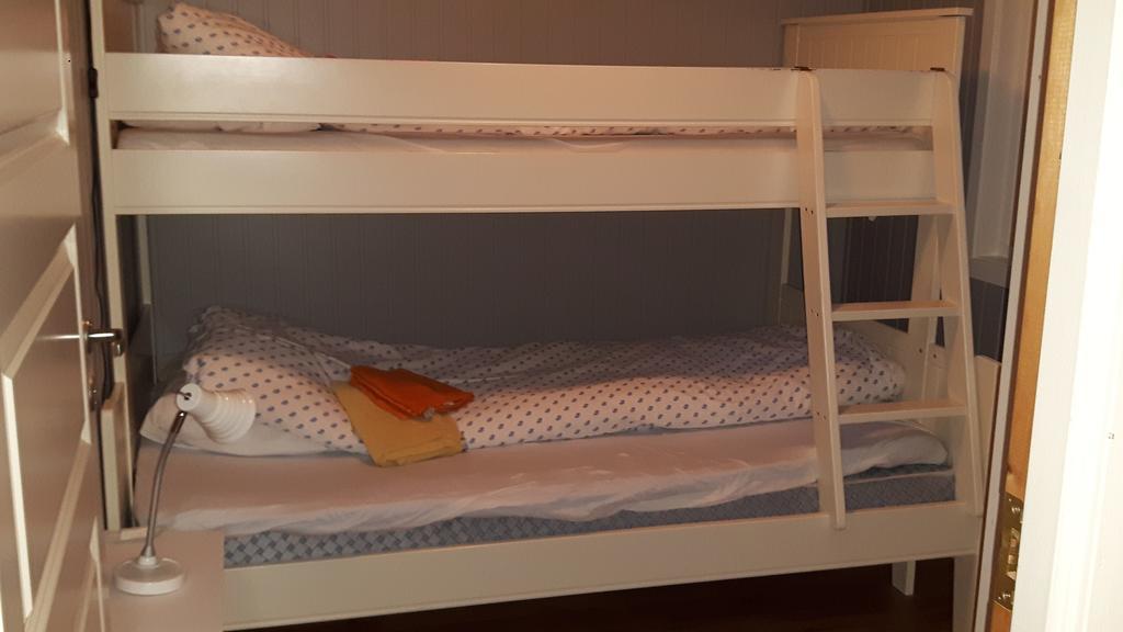 Svensby Tursenter Hotell Exteriör bild
